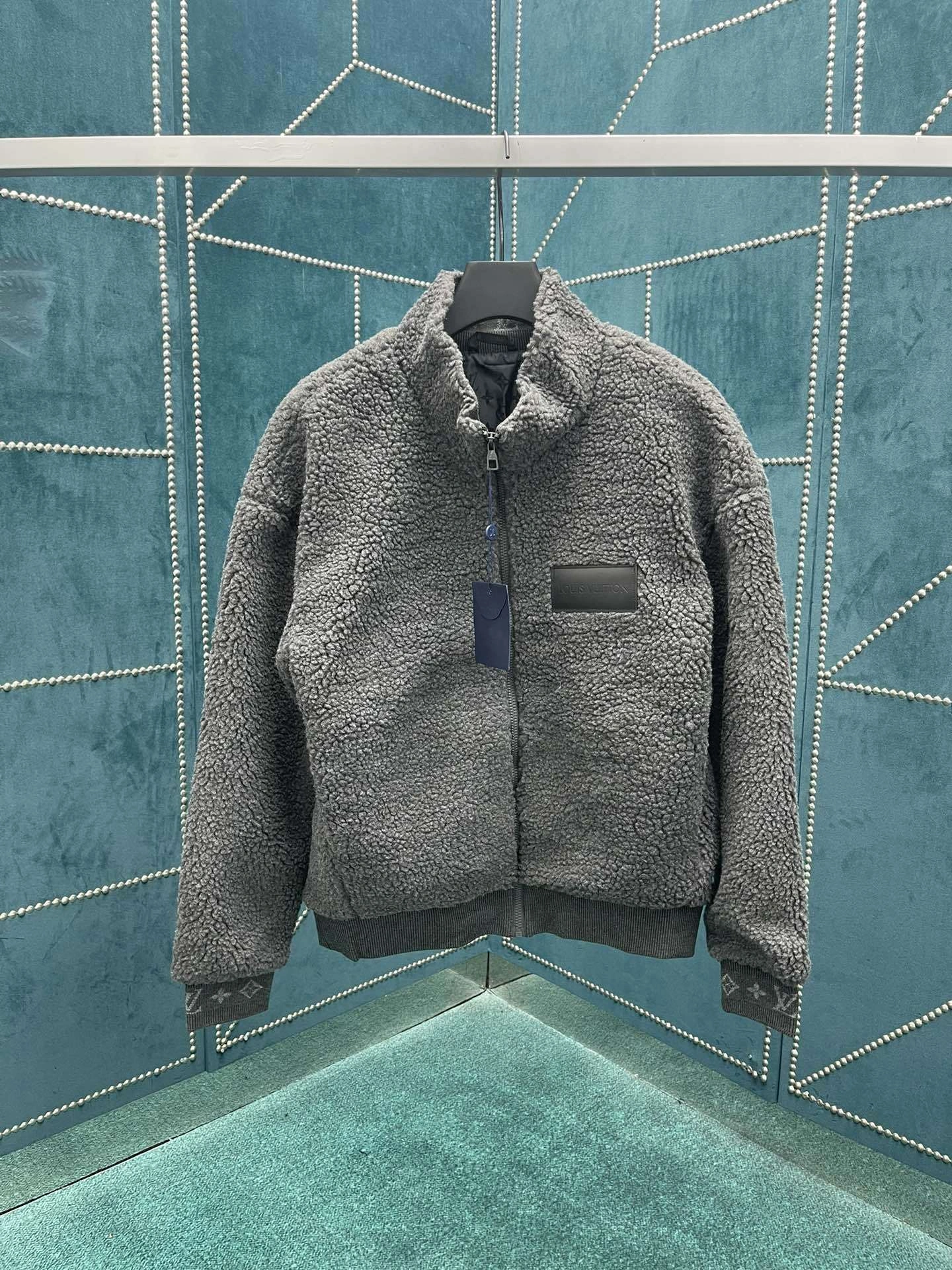 wg.luxury- 8V oversized item:D-F409I0907
